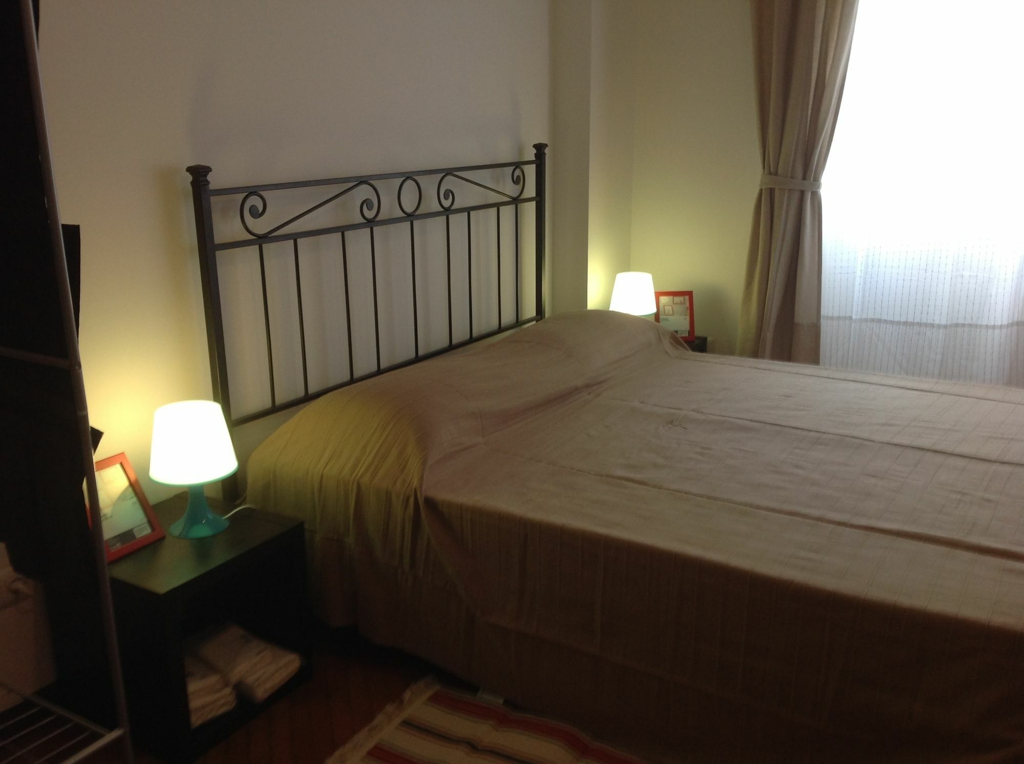 Interno 8 *