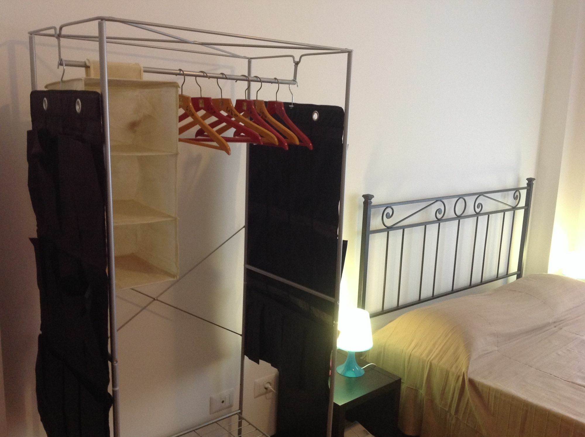 Interno 8 *